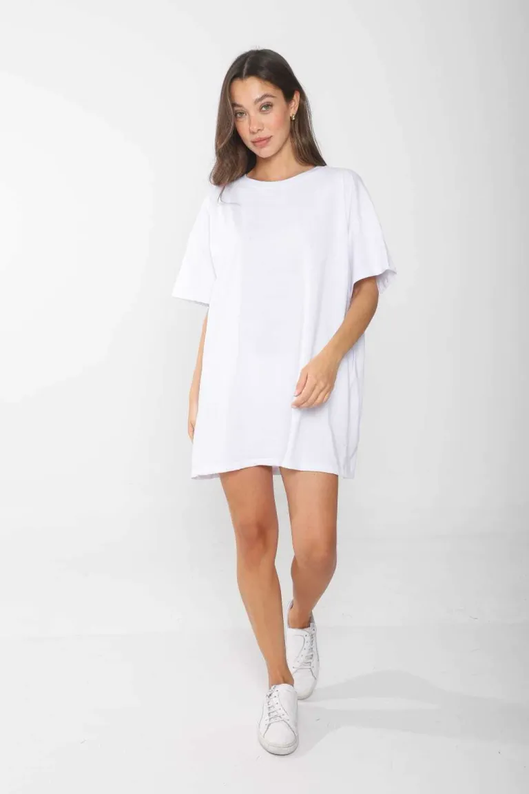 Remeron blanco de algodón, prenda básica y versátil para el día a día de Belle en Remeras para argentina