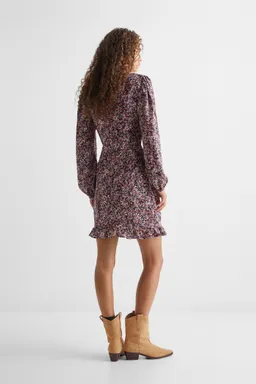 Vestido estampado con volantes de Mango Teen en Vestidos para argentina