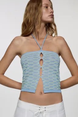 Top halter textura de Mango en Tops para argentina