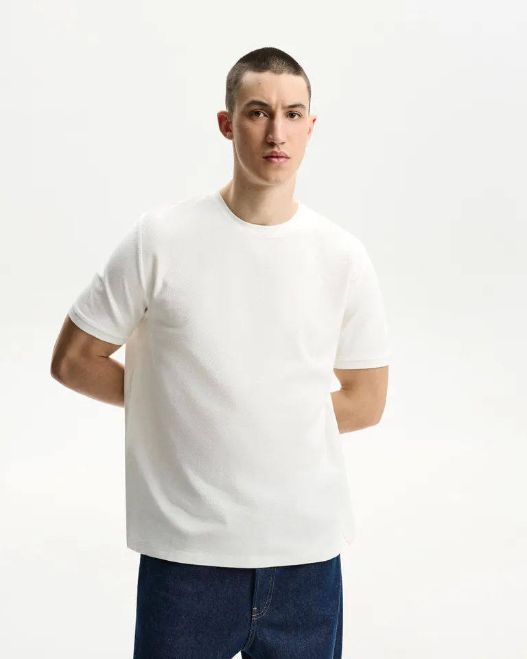Remera manga corta texturada de Bershka en Remeras y Polos para argentina