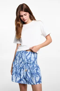 Falda estampada con volantes de Mango Teen en Faldas para argentina