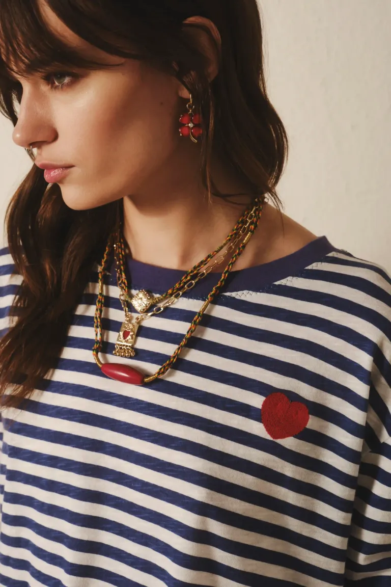 Remera de rayas de manga larga, diseño elegante y versátil para el día a día de Rapsodia en Remeras para argentina