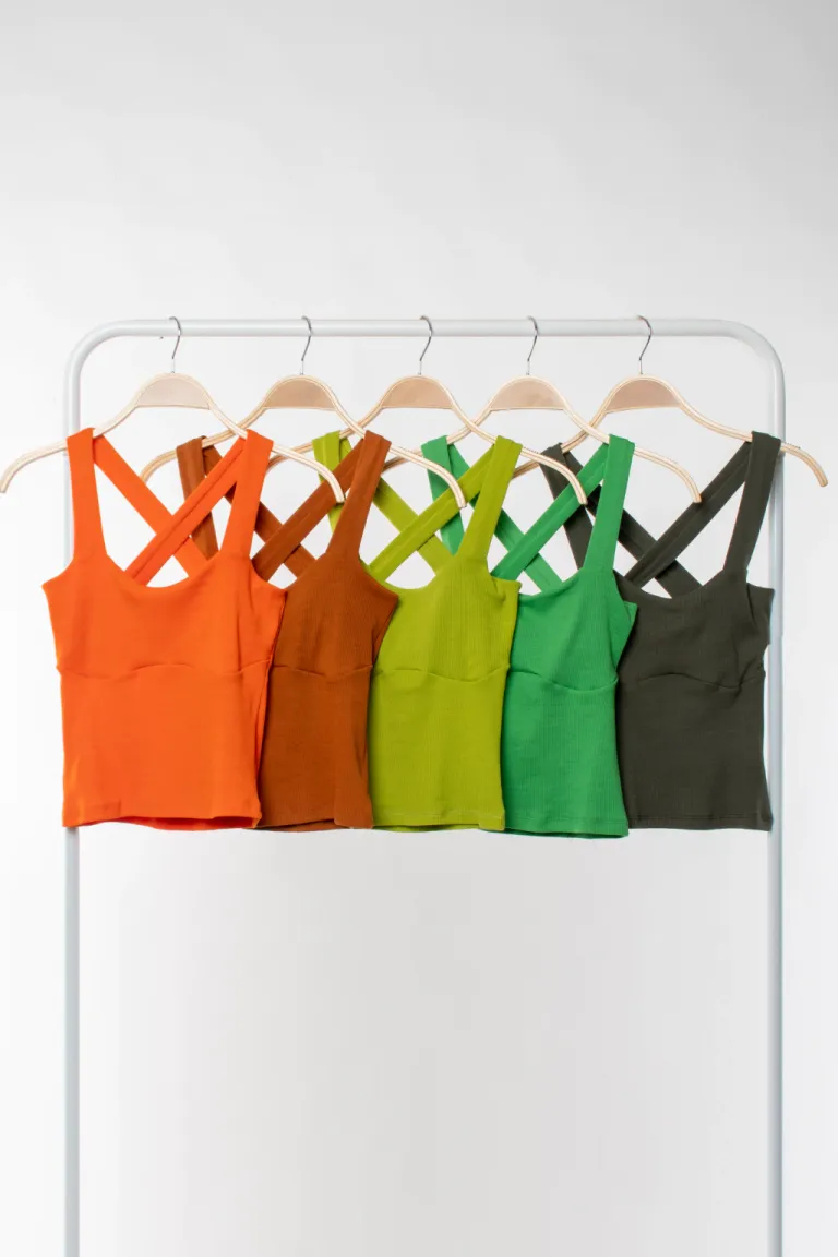 Musculosa cruzada naranja de diseño ceñido para mujer de Apricot en Tops para argentina