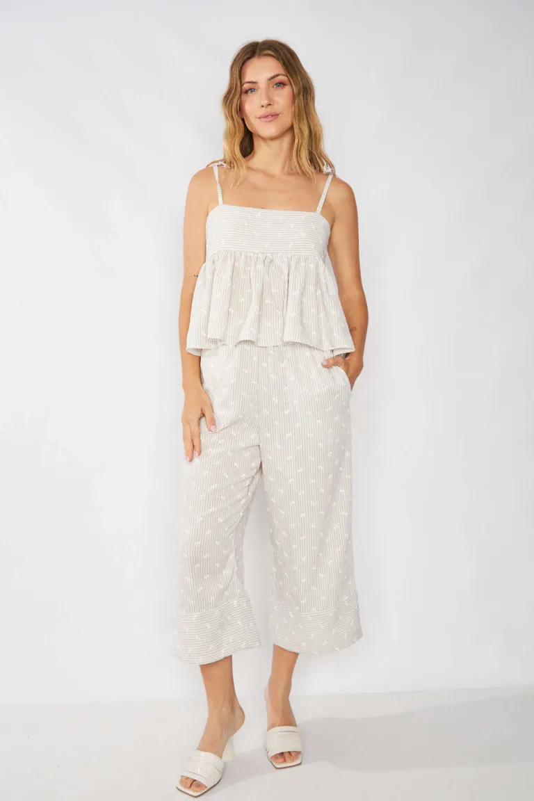 Pantalón capri de lino rayado bordado para mujer - Prenda cómoda y elegante para el verano de Belle en Pantalones para argentina