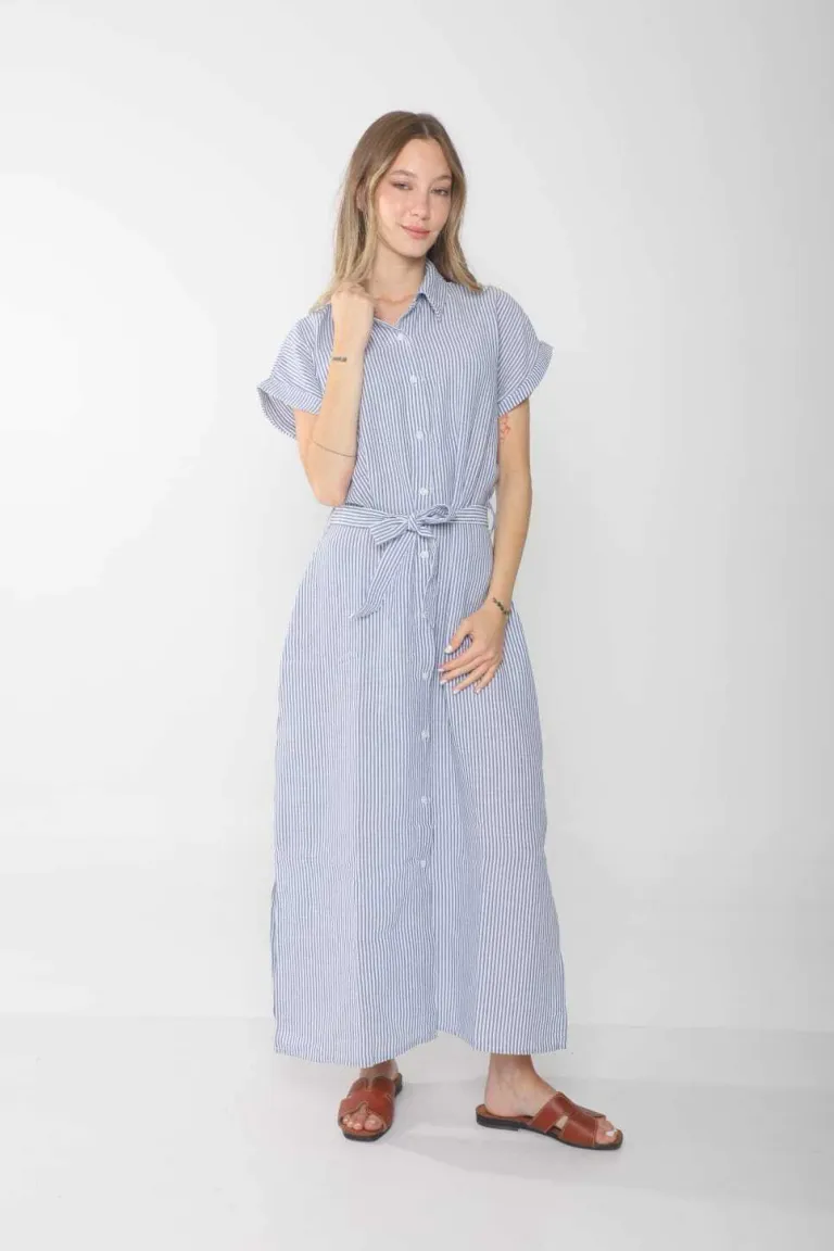 Vestido camisero de lino rayado con mangas cortas y cinturón ajustable de Belle en Vestidos para argentina