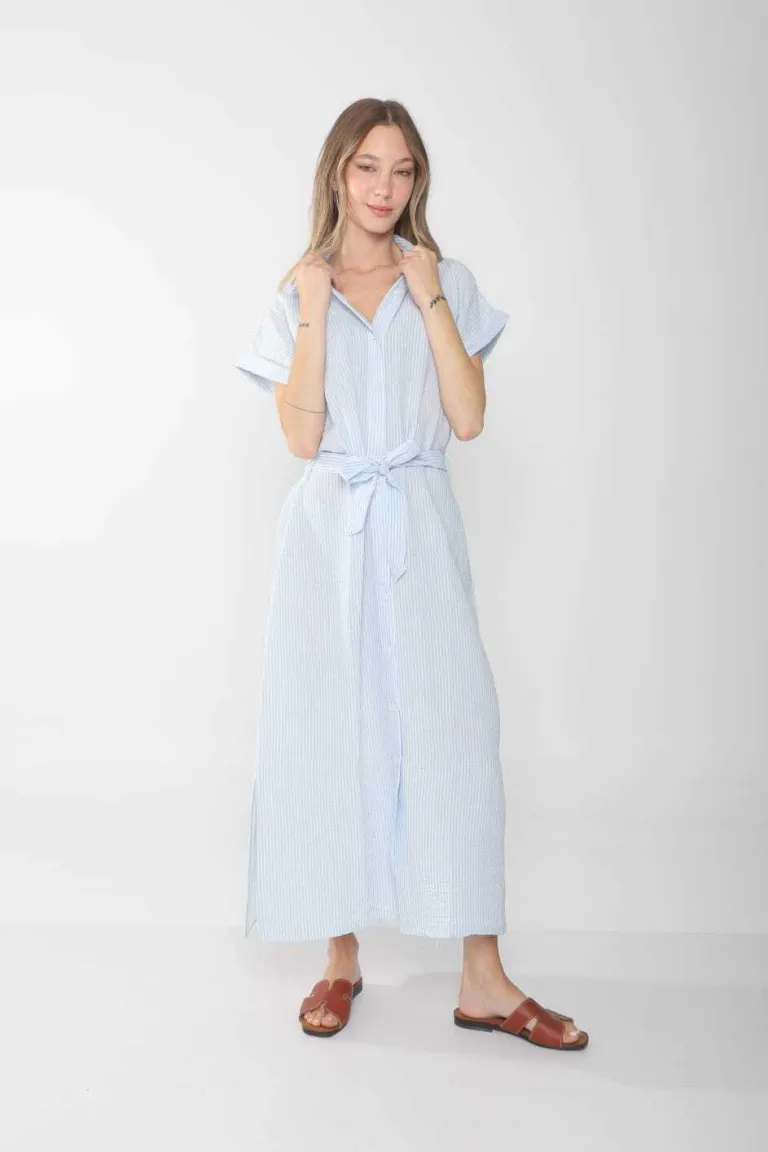 Vestido camisero de lino rayado con mangas cortas y cinturón ajustable de Belle en Vestidos para argentina