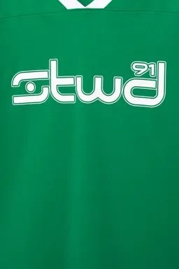 Camiseta stwd verde de Pull&Bear en Remeras y Polos para argentina