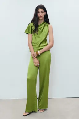 Pantalón recto satinado de Mango en Pantalones para argentina