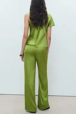 Pantalón recto satinado de Mango en Pantalones para argentina