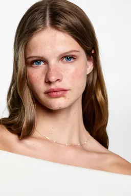 Top hombros descubiertos canalé de Mango Teen en Tops para argentina