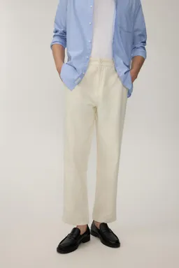 Pantalón chino relaxed de Lefties en Pantalones para argentina
