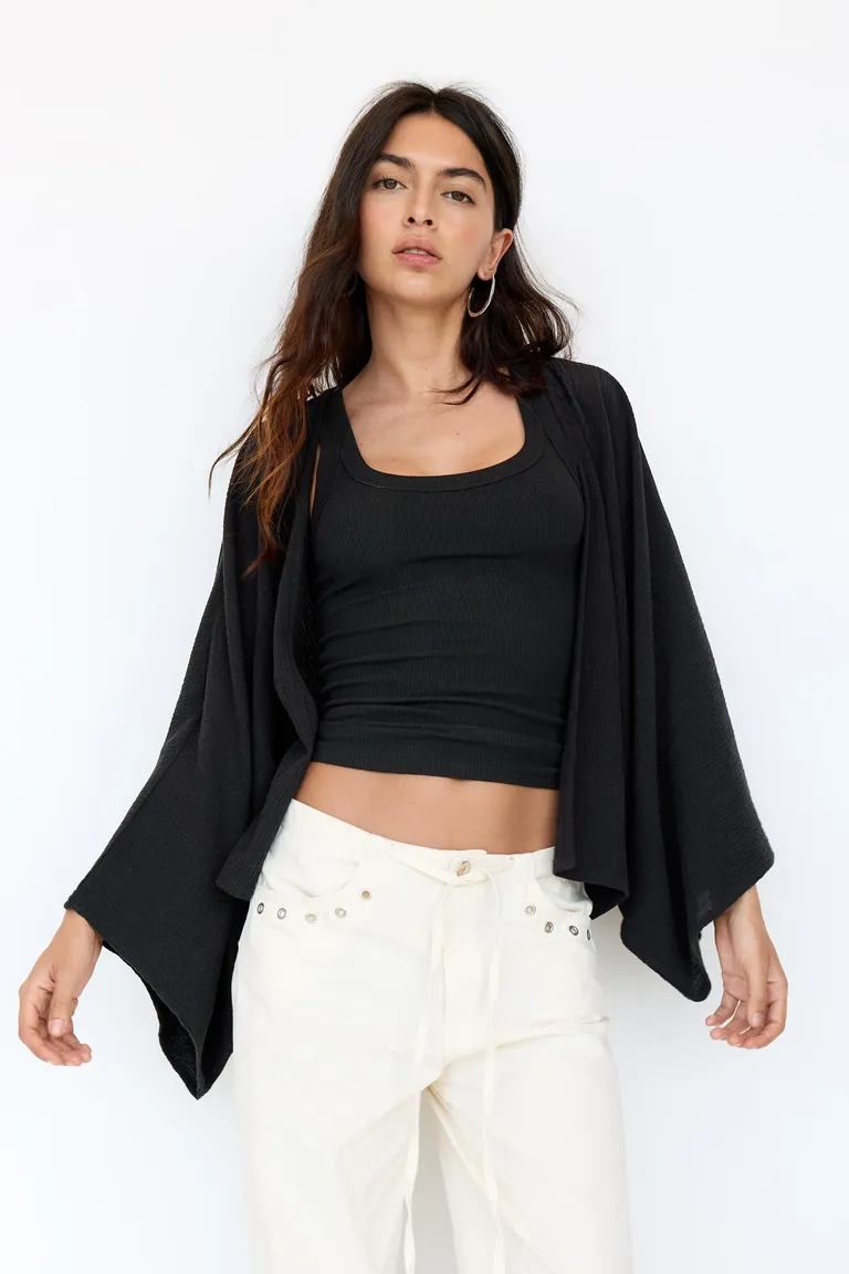 Kimono corto rústico de Pull&Bear en Kimonos para argentina