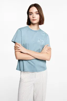 Remera mensaje bordado de Mango Teen en Remeras para argentina