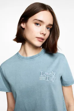 Remera mensaje bordado de Mango Teen en Remeras para argentina