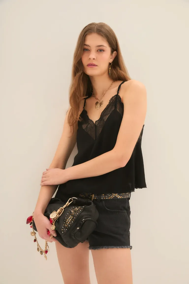 Top elegante de viscosa y encaje negro sin mangas de Rapsodia en Tops para argentina
