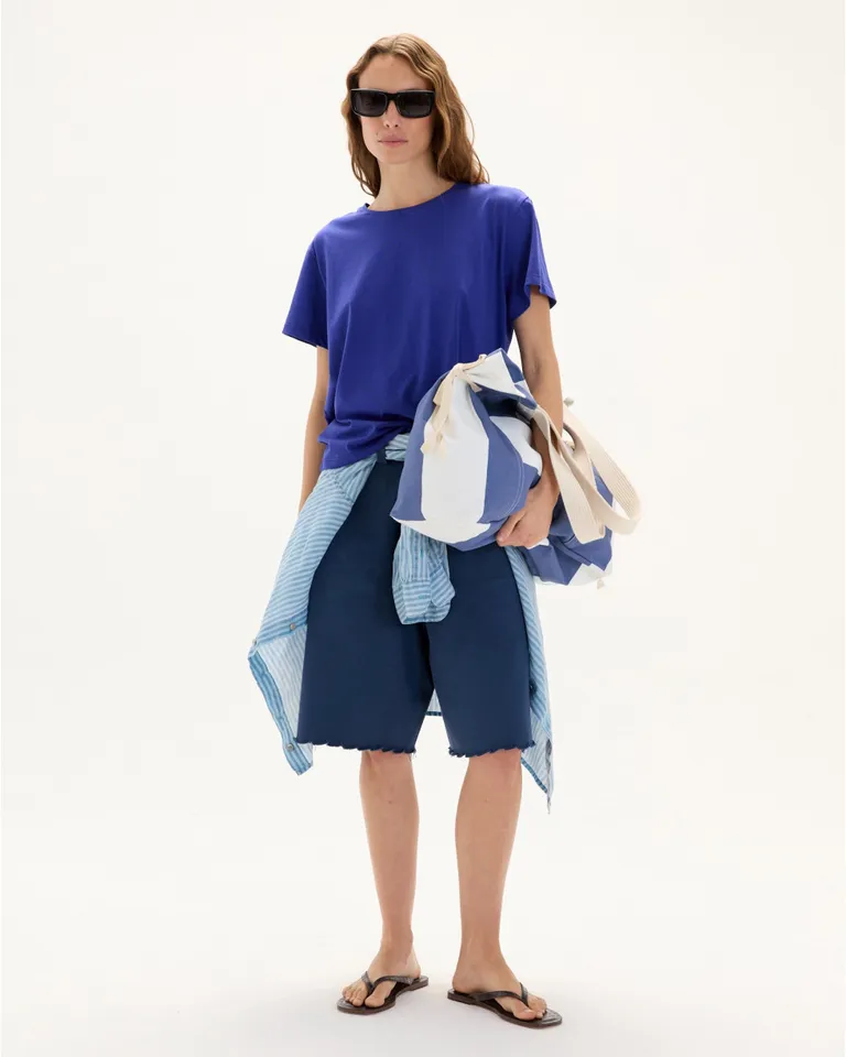 Remera básica de diseño atemporal en algodón pima peruano de Blue Sheep en Remeras para argentina