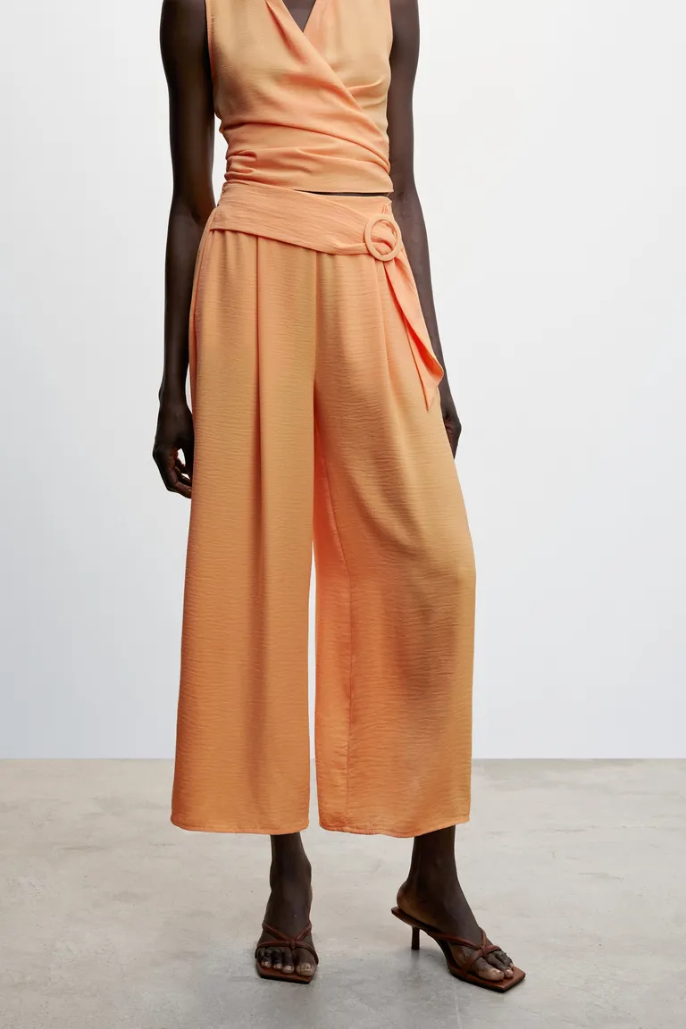 Pantalón fluido wideleg de Mango en Pantalones para argentina