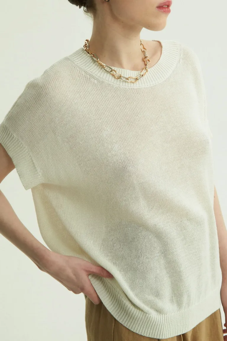 Remera oversize en lino de corte relajado y silueta fresca de Las Pepas en Remeras para argentina