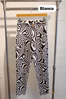 Pantalon slouchy estampado de Monaliza Plus en Pantalones para argentina