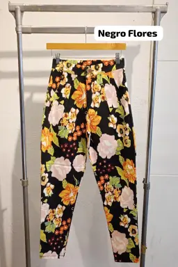 Pantalon slouchy estampado de Monaliza Plus en Pantalones para argentina