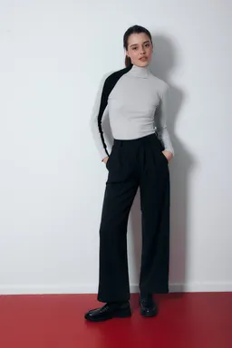 Pantalón pinzado tiro alto de Audaz en Pantalones para argentina