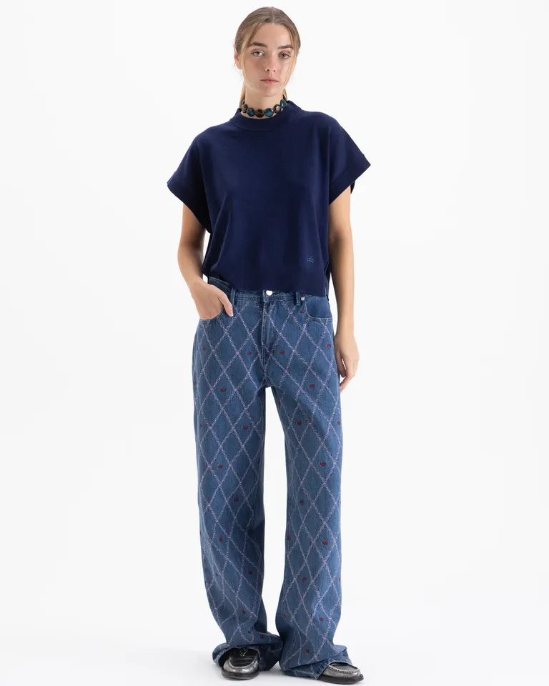 Chaleco tejido de calce holgado con hombros marcados y diseño de caída relajada de Jazmin Chebar en Chalecos para argentina