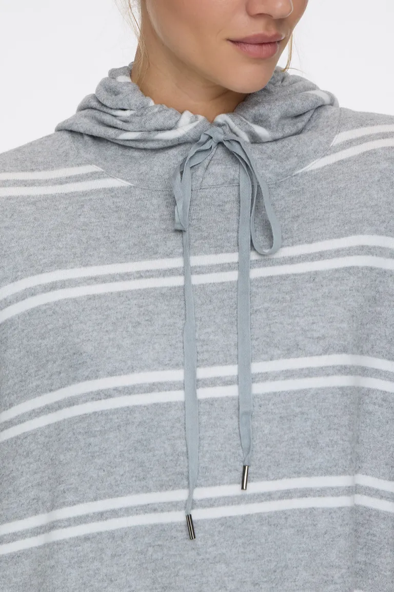 Sweater holgado de mangas largas con capucha y diseño a rayas horizontales de Cuesta Blanca en Buzos y Sweaters para argentina