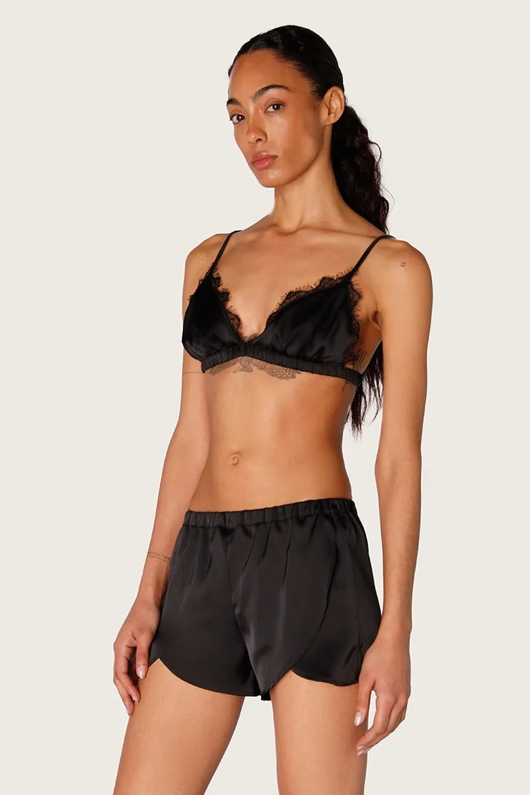 Corpiño triangular de seda negra con puntilla - Diseño elegante y femenino de Sofia Sarkany en Swimwear y Beachwear para argentina