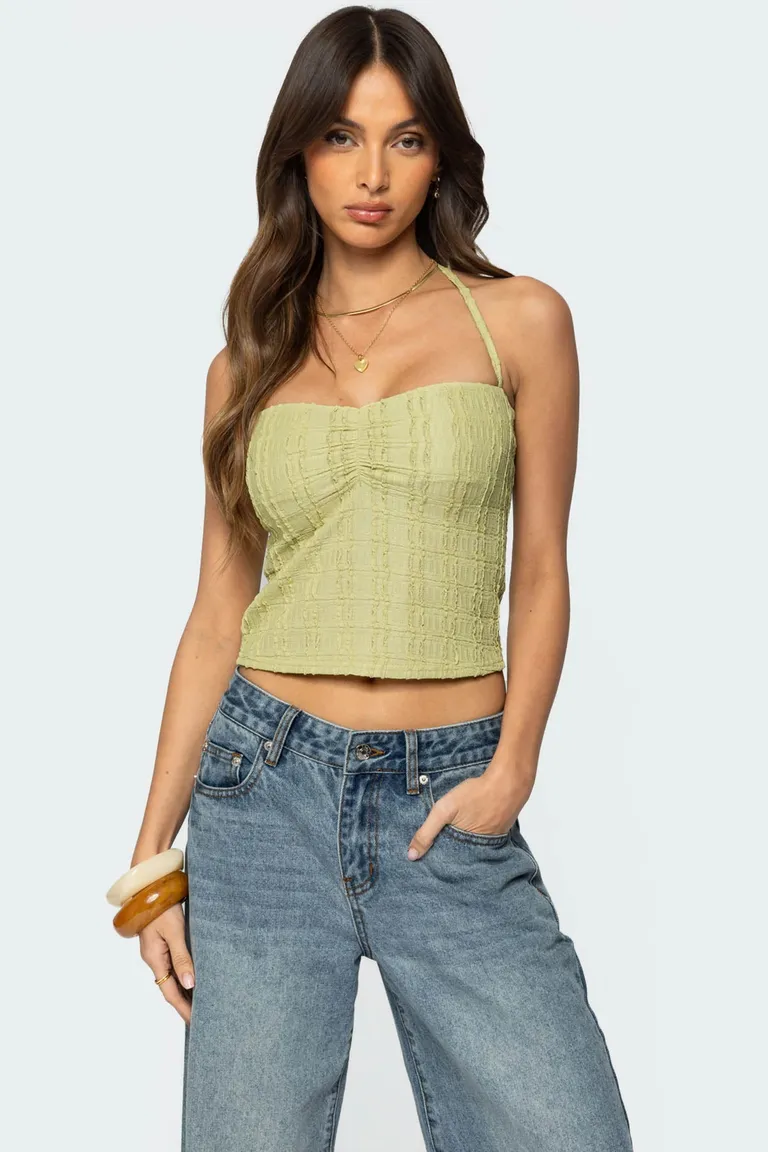 Top halter galya texturado de Edikted en Tops para argentina