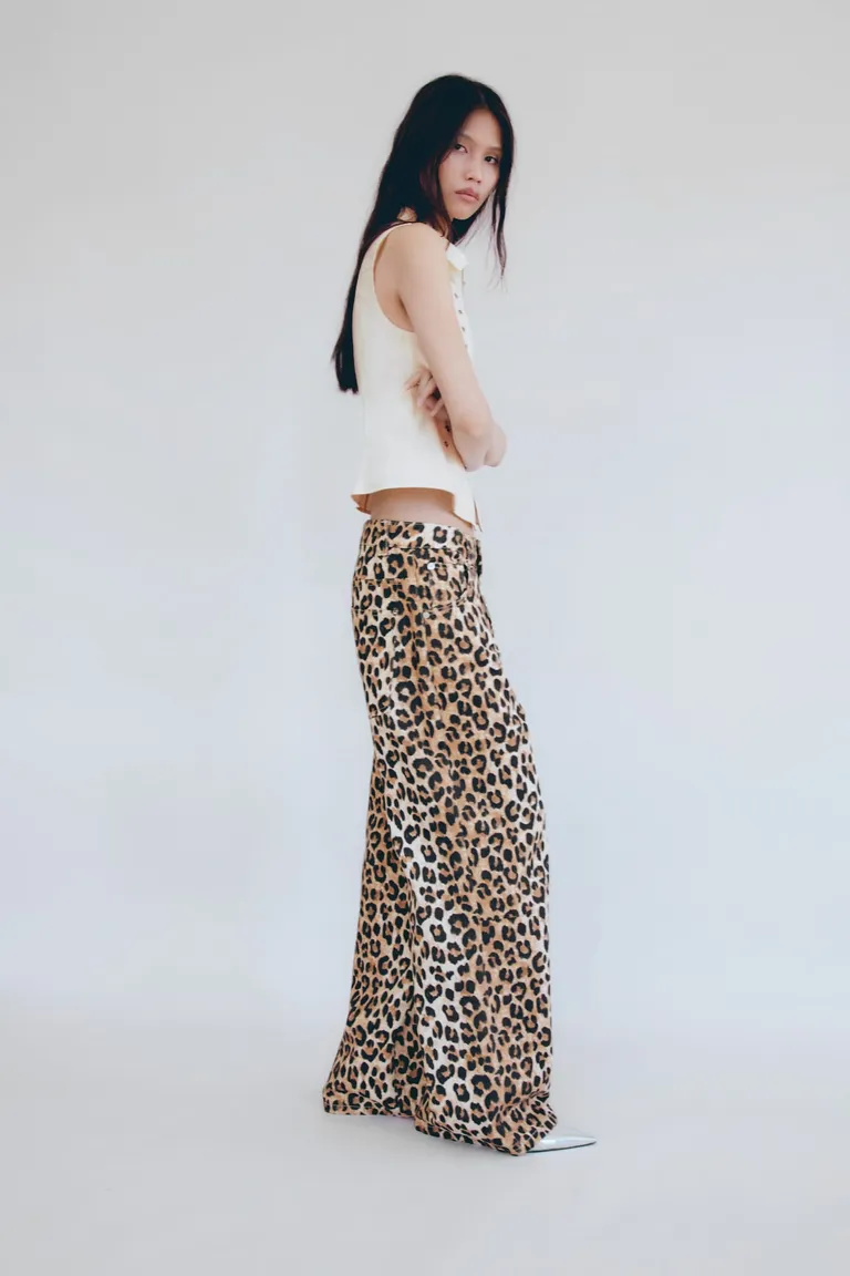 Jeans wideleg leopardo de Mango en Pantalones para argentina