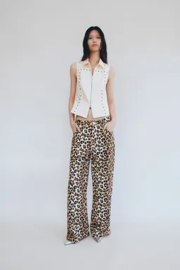 Jeans wideleg leopardo de Mango en Pantalones para argentina