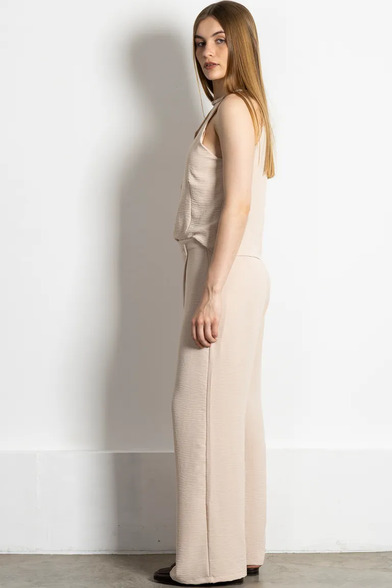 Blusa ganeko: Diseño elegante y versátil en tonos beige para toda ocasión de Kill en Blusas para argentina