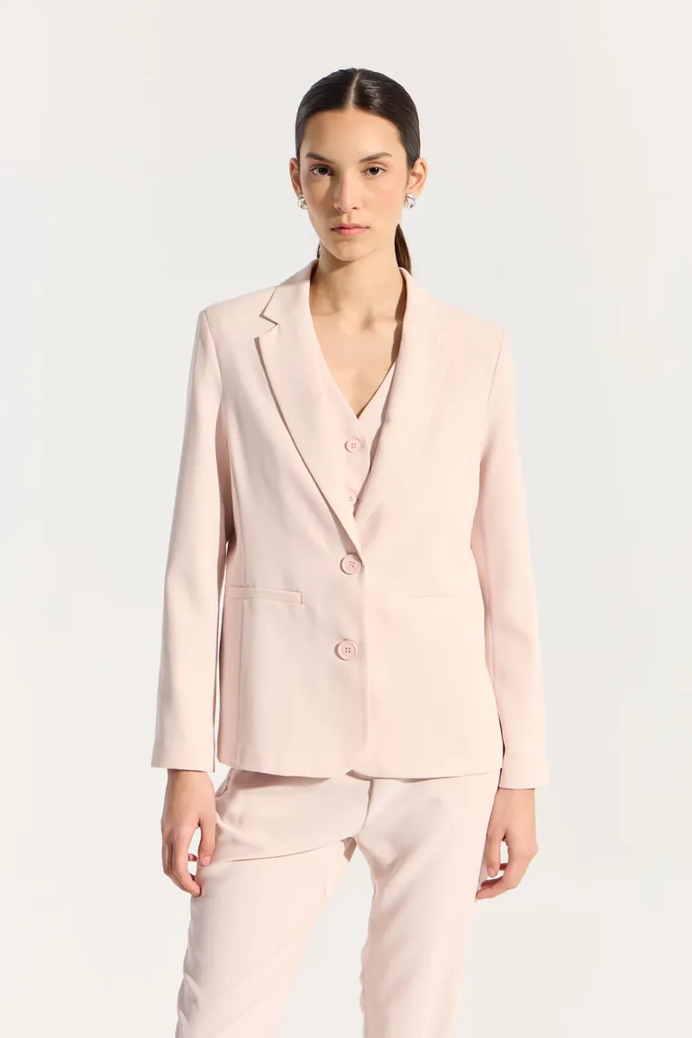 Blazer clásico de corte ajustado en tonos neutros para un estilo sofisticado y elegante de Portsaid en Blazers para argentina