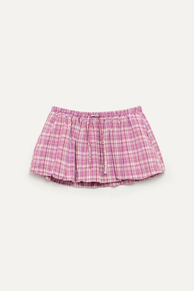 Falda corta de poplín escocés con silueta tipo balloon y tiro bajo de 47 Street en Faldas para argentina