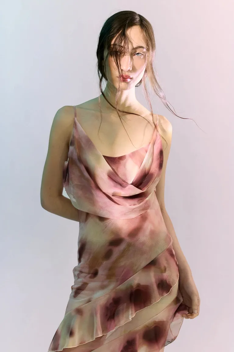 Vestido largo de malla con volados en rosa y amarillo de Sofia Sarkany en Vestidos para argentina