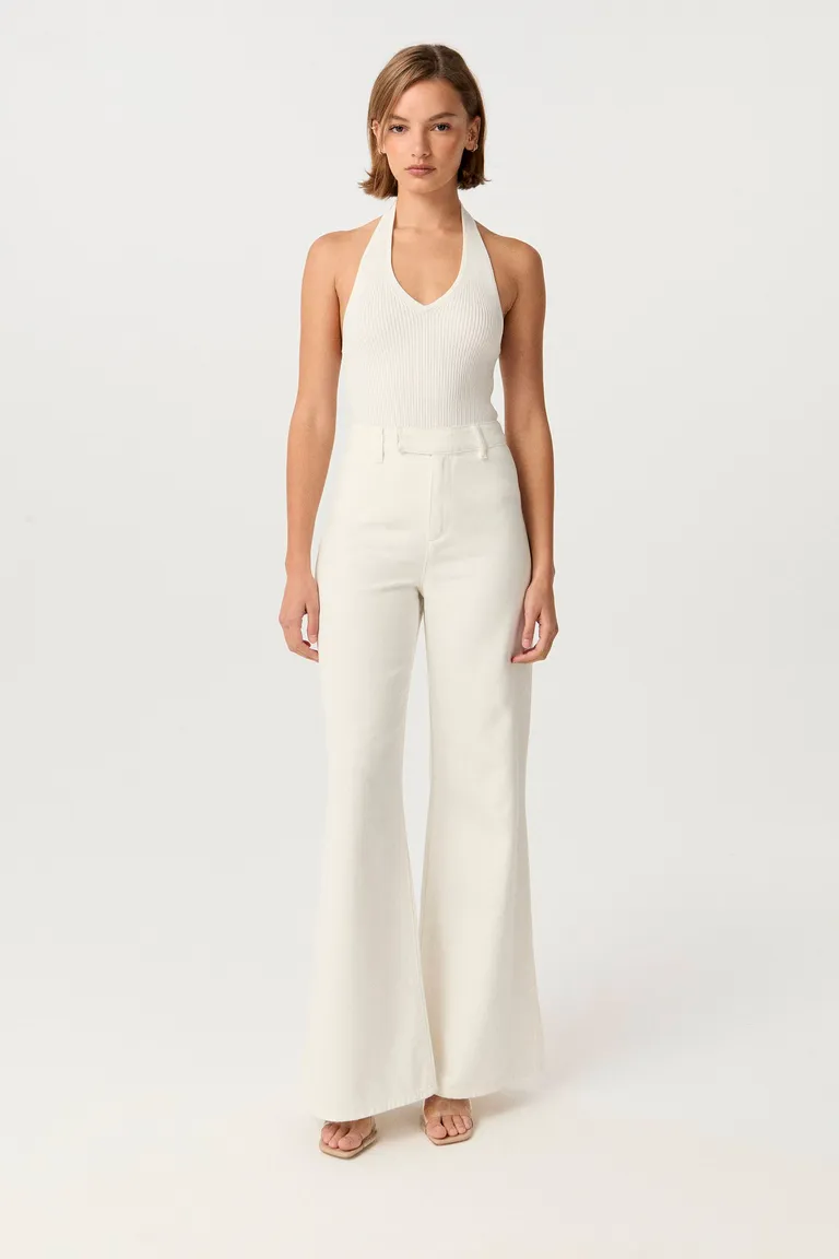 Pantalón palazzo de tiro alto con cintura cruzada y pierna ancha de Markova en Pantalones para argentina