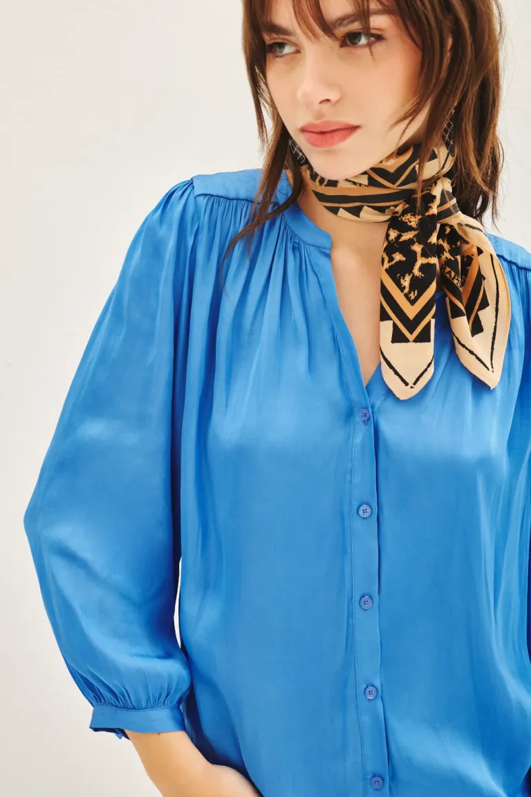 Camisa de manga larga con cuello mao y detalles de frunces de Rapsodia en Camisas para argentina