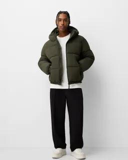 Campera inflable con capucha de Bershka en Abrigos y Camperas para argentina