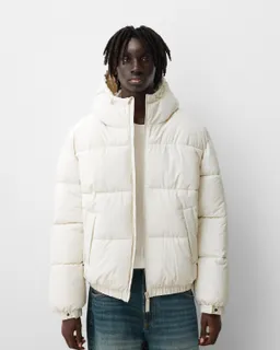 Campera inflable con capucha de Bershka en Abrigos y Camperas para argentina
