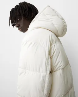 Campera inflable con capucha de Bershka en Abrigos y Camperas para argentina