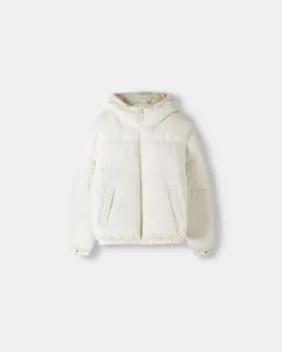Campera inflable con capucha de Bershka en Abrigos y Camperas para argentina