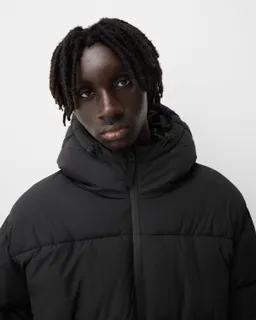 Campera inflable con capucha de Bershka en Abrigos y Camperas para argentina