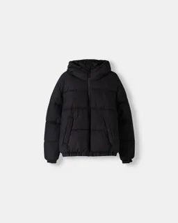 Campera inflable con capucha de Bershka en Abrigos y Camperas para argentina