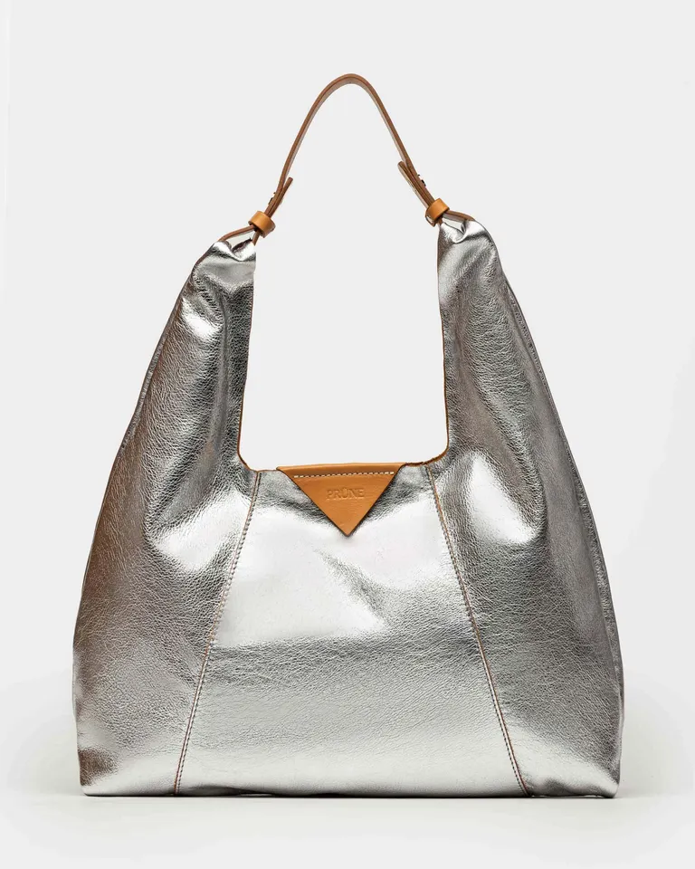 Cartera de hombro metálica y moderna para uso diurno y casual de Prüne en Bolsos y Carteras para argentina