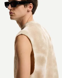 Musculosa rústica batik de Bershka en Remeras y Polos para argentina