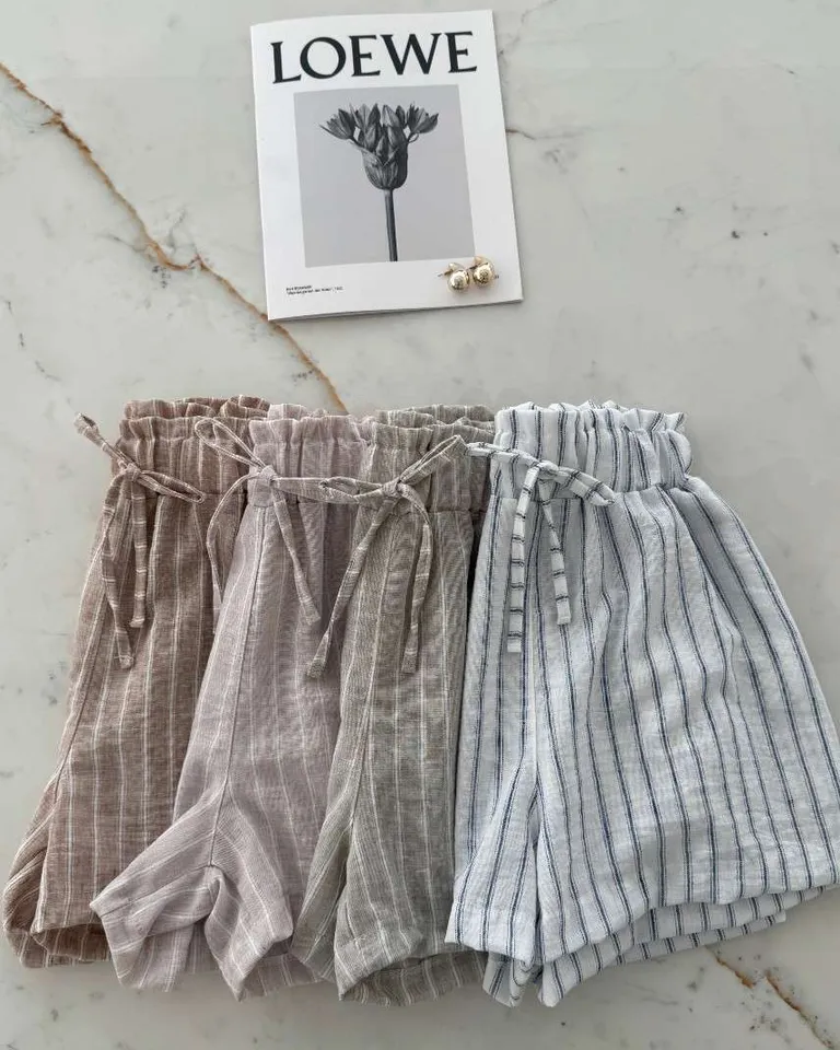 Shorts de lino rayado con tiritas y bolsillo, prácticos y elegantes para el día a día de Hesed en Shorts para argentina