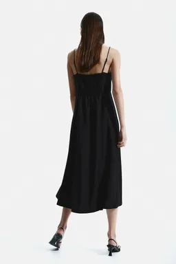 Vestido midi tirantes de H&M en Vestidos para argentina