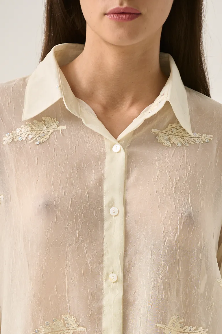 Camisa destan: Una prenda elegante y sofisticada con bordados de luz de Sweet en Camisas para argentina