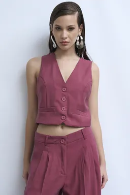 Chaleco tencel tira espalda de Design Plus en Chalecos para argentina