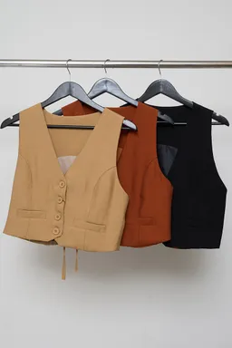 Chaleco tencel tira espalda de Design Plus en Chalecos para argentina